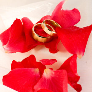 Braut- und Abendmode